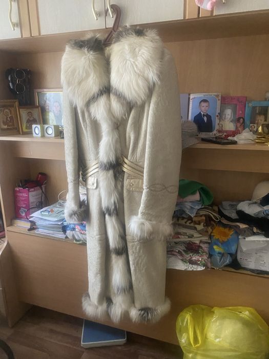 Два пальто, теплых