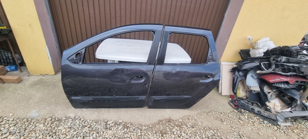 Usa stanga spate Dacia Duster