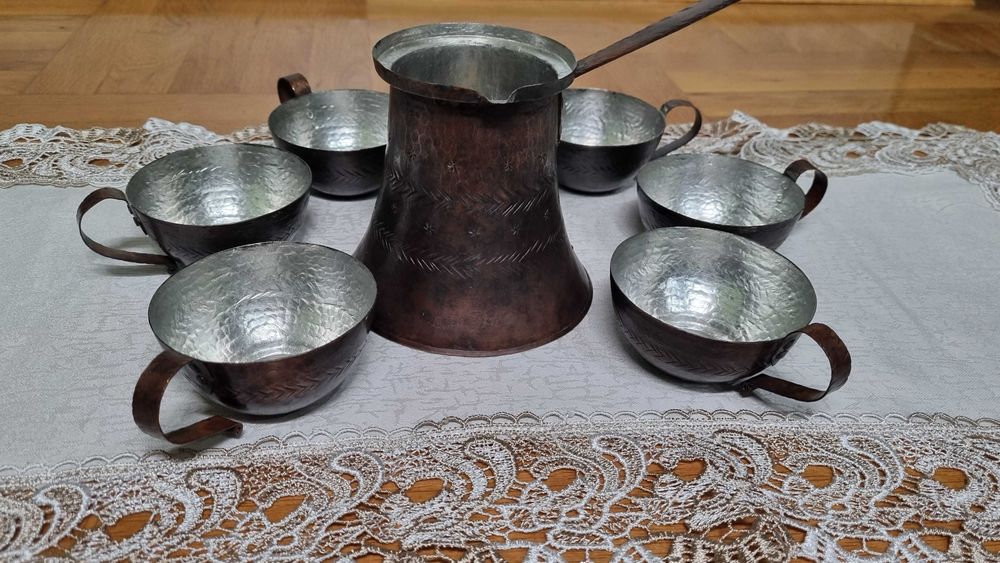 Ръчно изработен меден сервиз за кафе - джезве и 6 чаши