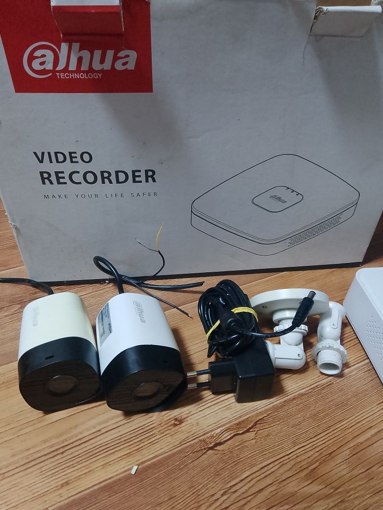 Видеорегистратор HiWatch DS-H104G (аналоговый DVR)