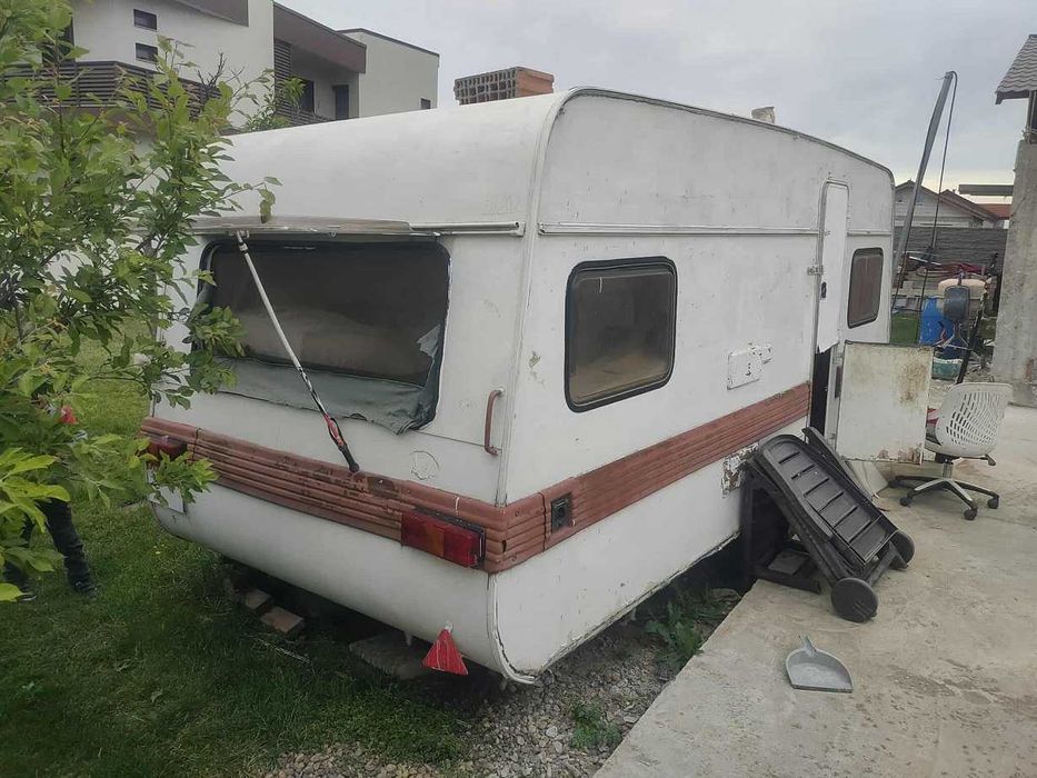 Rulota auto adusa din Germania, acte ok, se pot scoate numere rosii