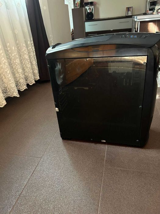 Vand PC gaming si monitor