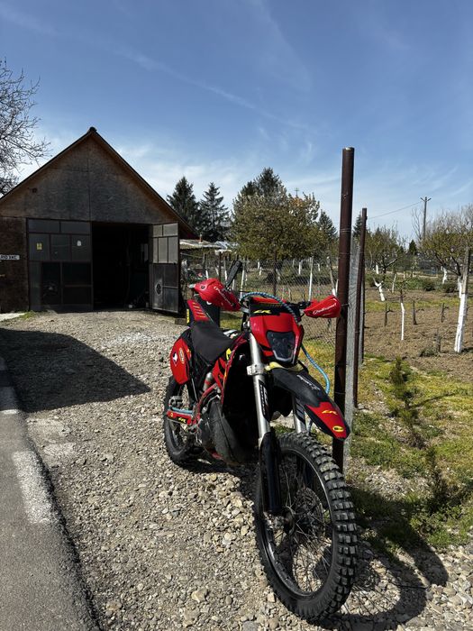 Honda Cr250.