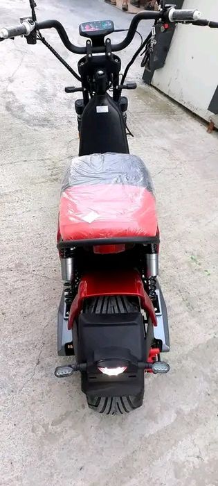 Scuter electric extra full fara permis