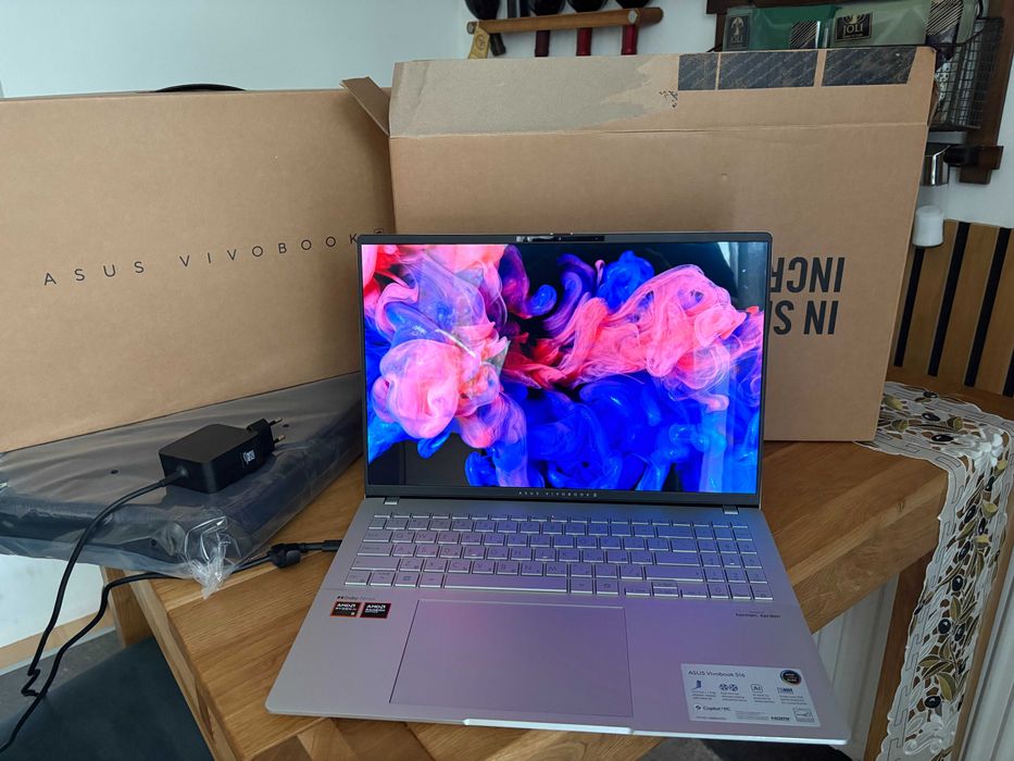 ASUS M5606K (Vivobook S 16 OLED)
