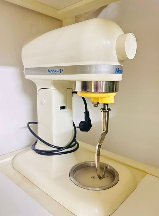 Mikser model b7,миксер,7l,holati yaxshi