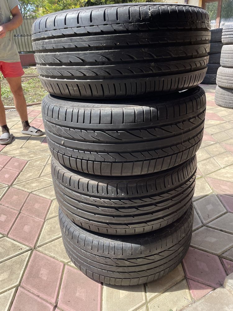 Anvelope vara 225/40/18 bridgestone