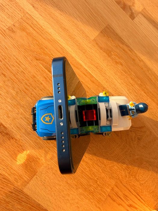 Iphone 12 – I’m blue da ba dee da ba di, am 64 Gb și arăt ca nou