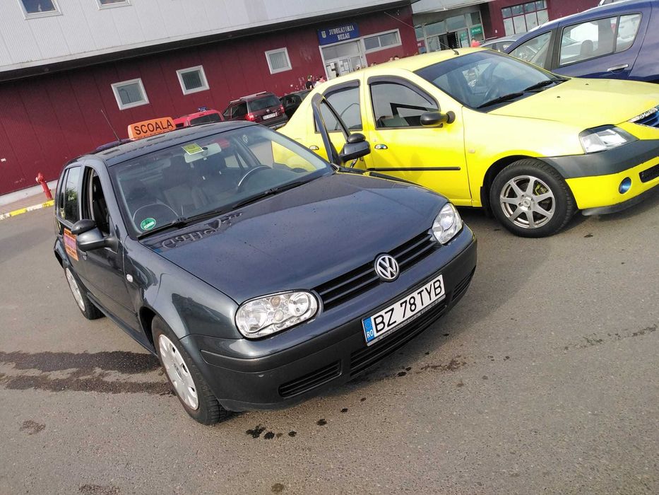 Școală de șoferi Buzău instructor auto