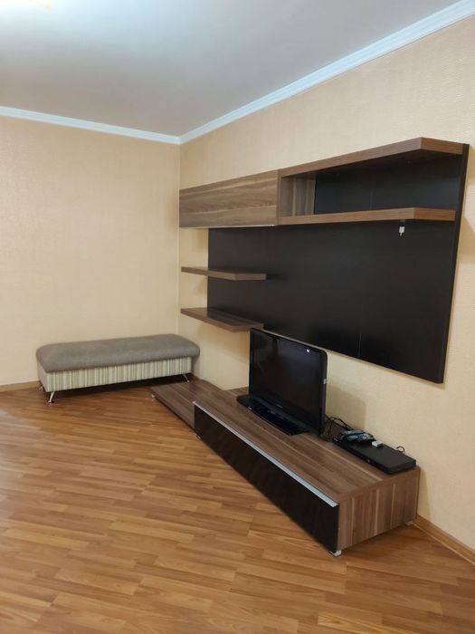 ЦУМ, чимкентская, кафе Бон. 2/4/4