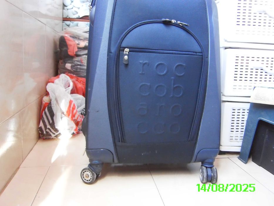 bidoane PVC 60 litri si trolere turism/drumetii