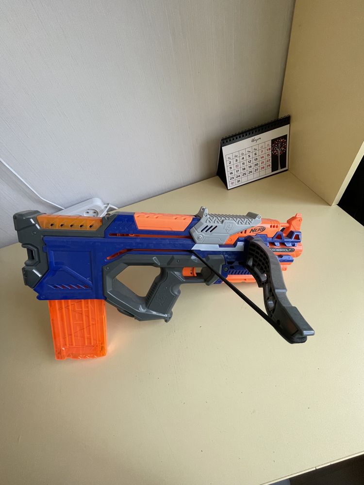 Пистолет Nerf