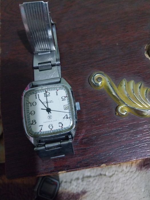 Продам часы СССР