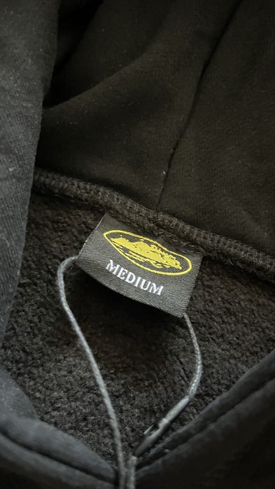 Corteiz hoodie черен цвят