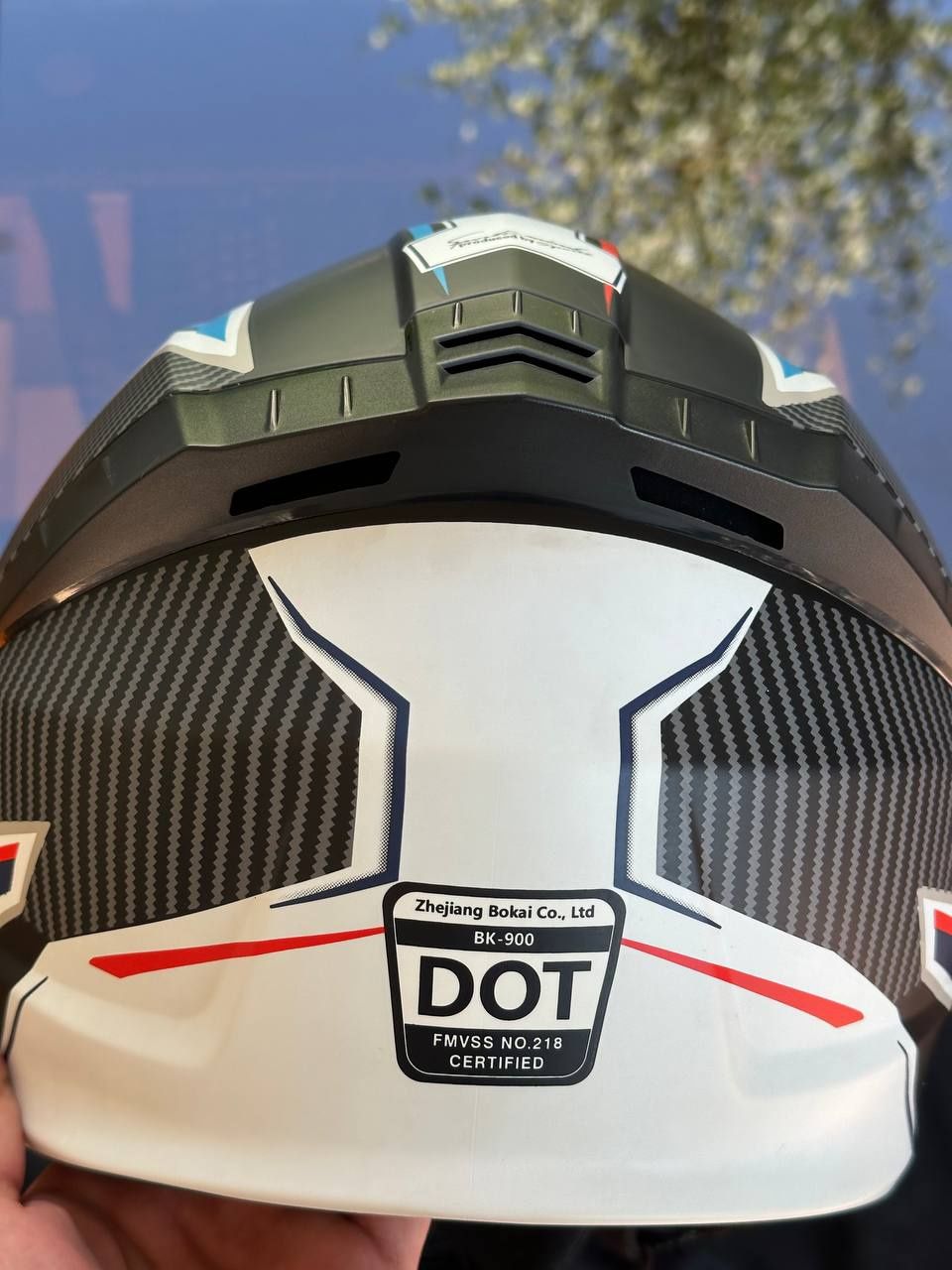 Moto shlem holati yangidek