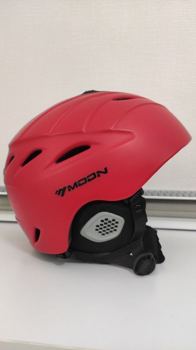 Шлем лыжный, сноубордический