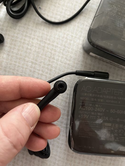 Alimentatoare laptop /asus /hp