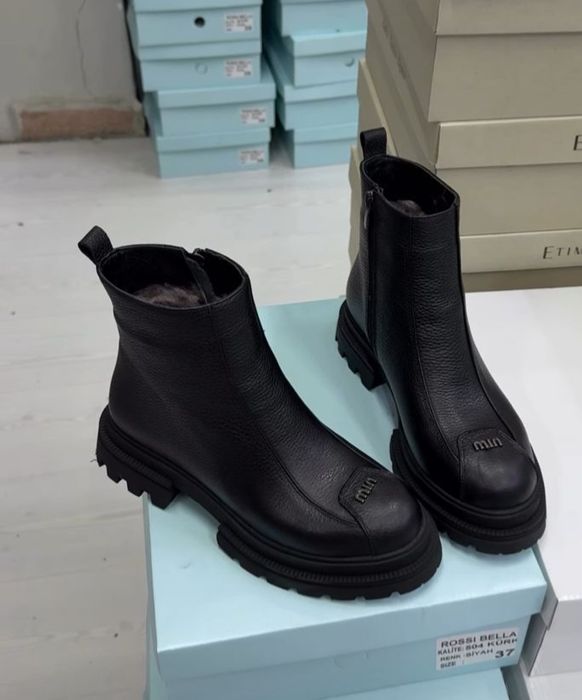 Натуральные зимние сапожки