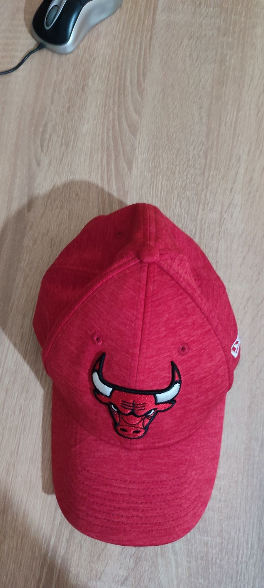 Vând șapcă chicago bulls roșie noua