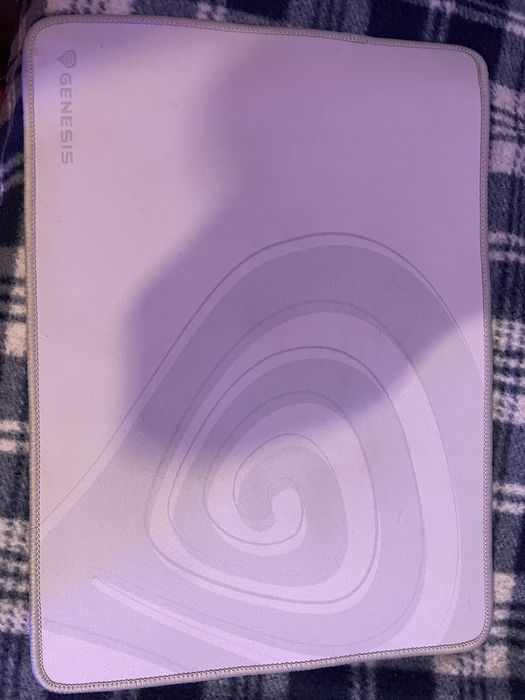 Mouse pad genesis white