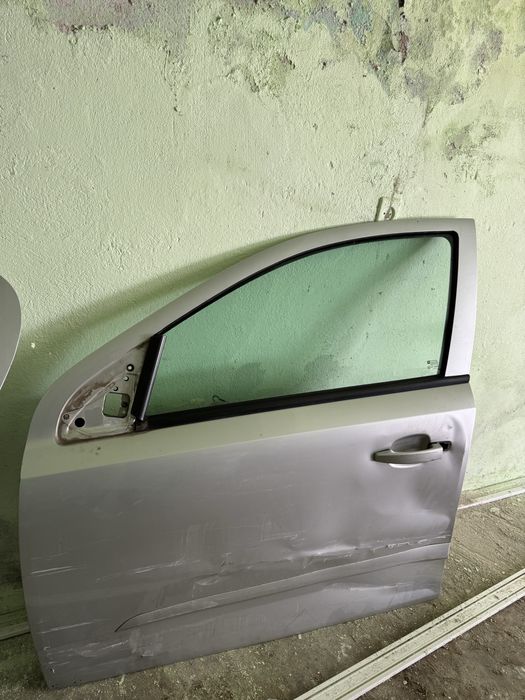 Vand piese Opel Astra H din dezmembrari
