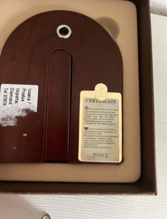 Iconita argintata Sf.Nicolae 9,5x7,5cm si  Crucifix 13x7cm , Noi