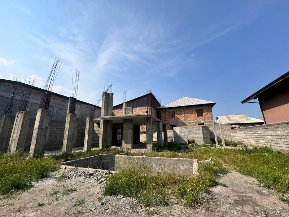 440kv.m yer sotiladi!