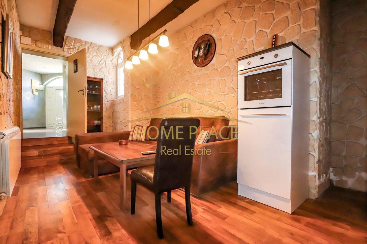 Дава се под наем Етаж от къща в Варна, м-т Траката - 65 кв.м за 408 € - Снимка #2
