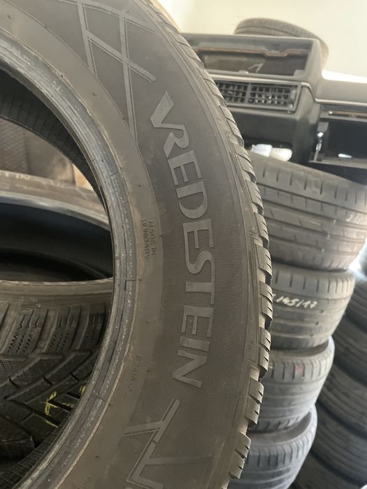 Зимни гуми Vredestein 205/60/16 DOT 2022
