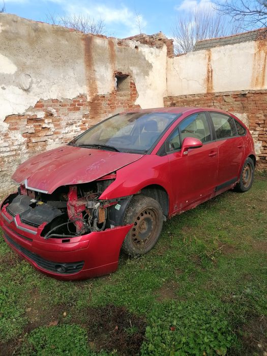Dezmembrez Citroen c4