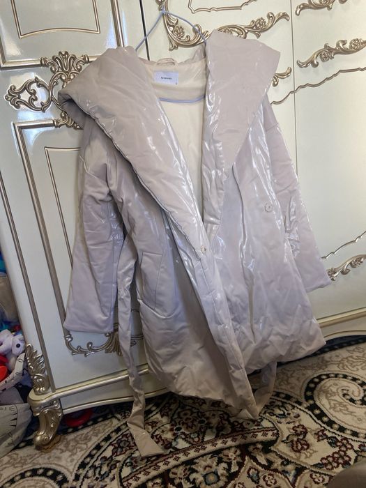 Qishki kurtka, brend Reserved, S-M razmer,yangiday,