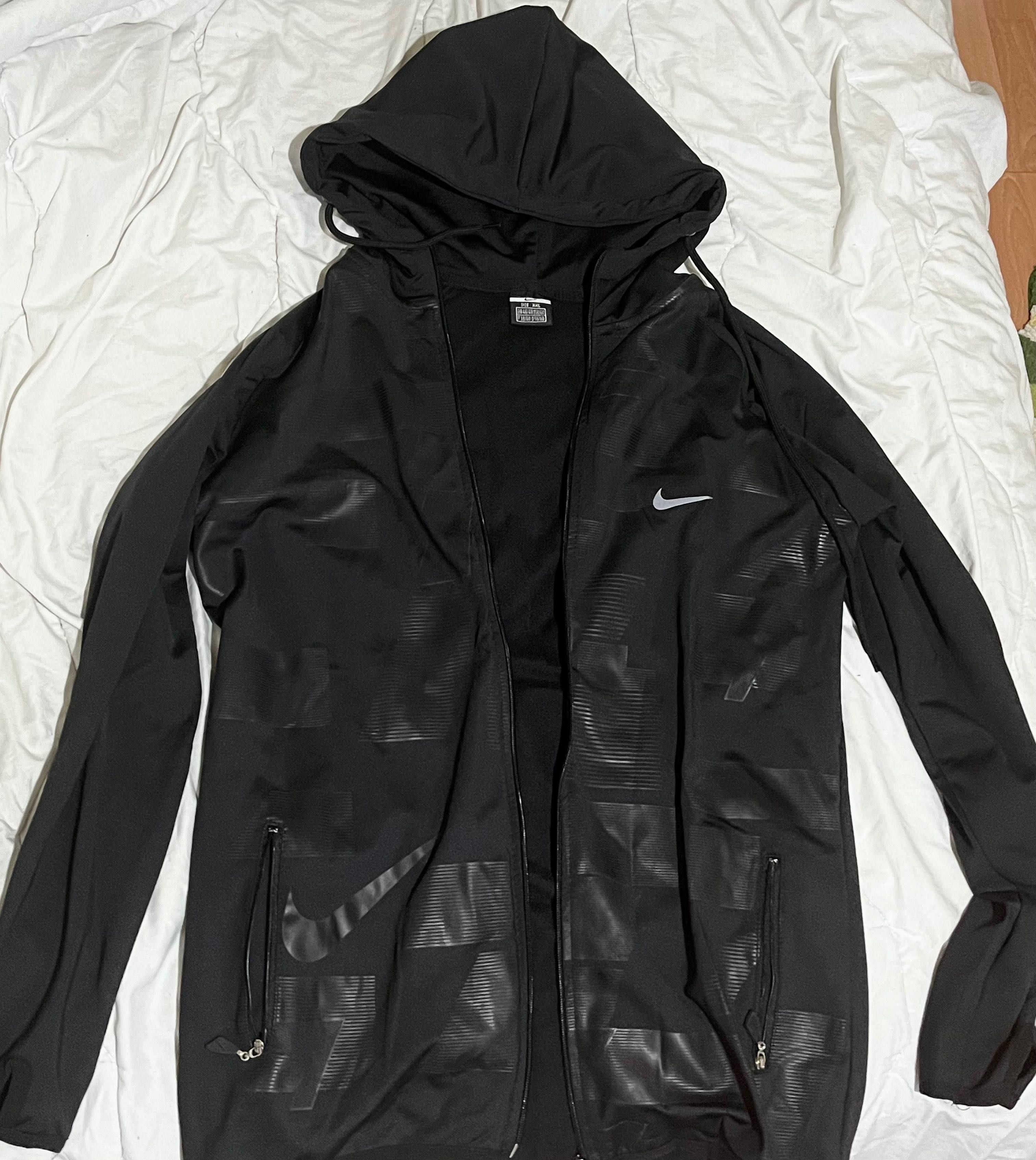 Дамски горнища на Nike, adidas, Puma, guess