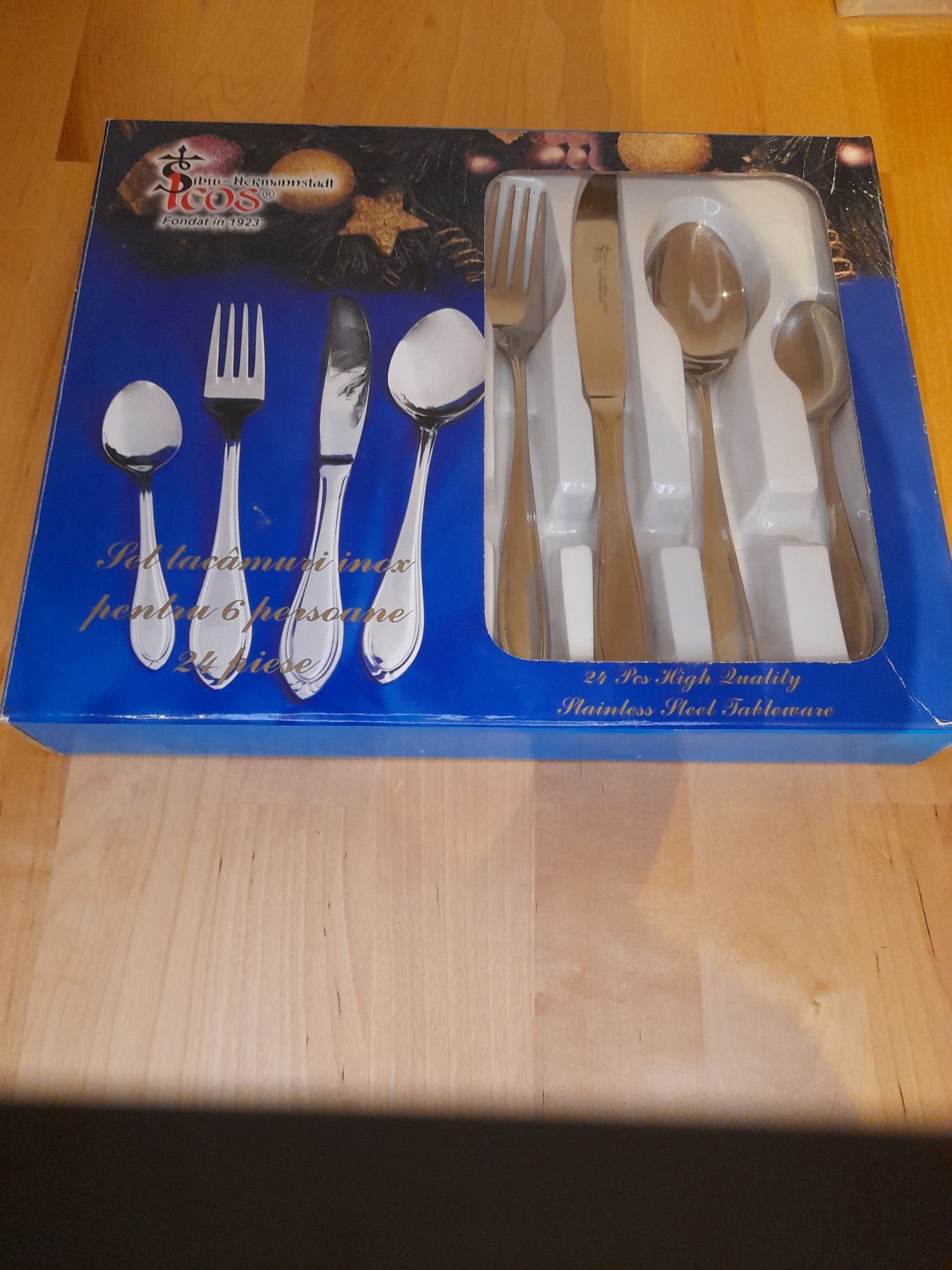 Set tacamuri inox 24 piese