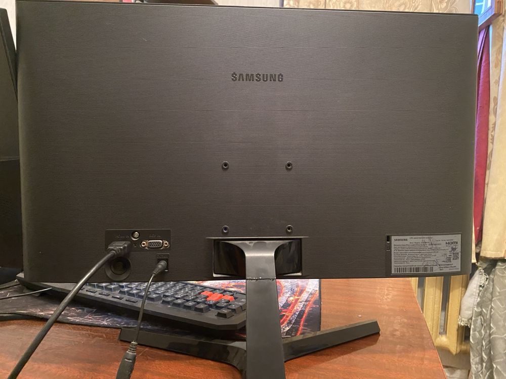 Монитор Samsung 24”