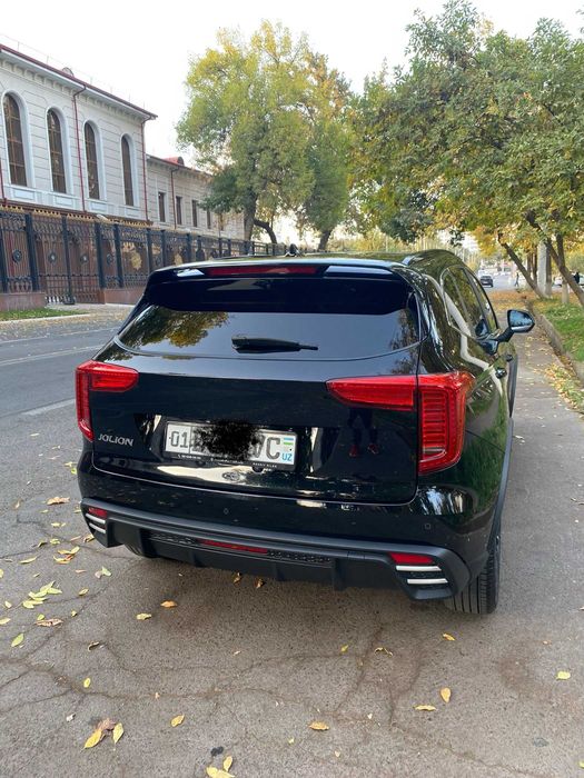 Автомобиль Haval Jolion