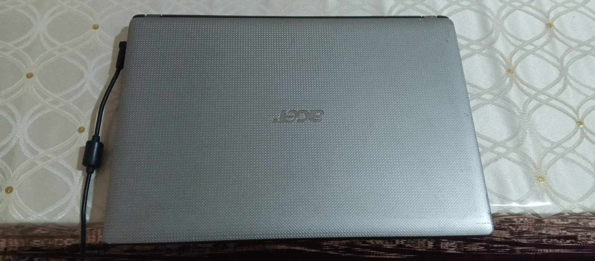 Aser Aspire 4741G M450.core i5.ozu 4gb noutbuk sotiladi