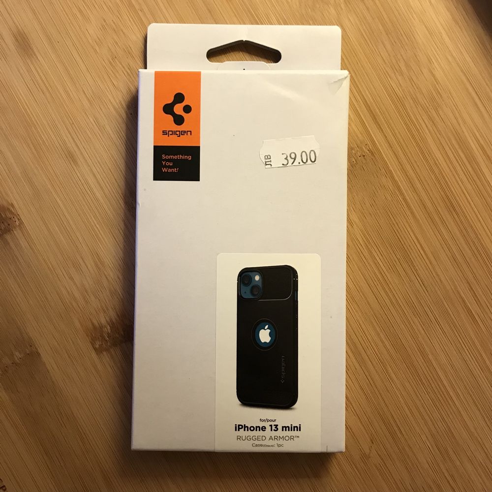 Spigen калъф за iPhone 13 mini