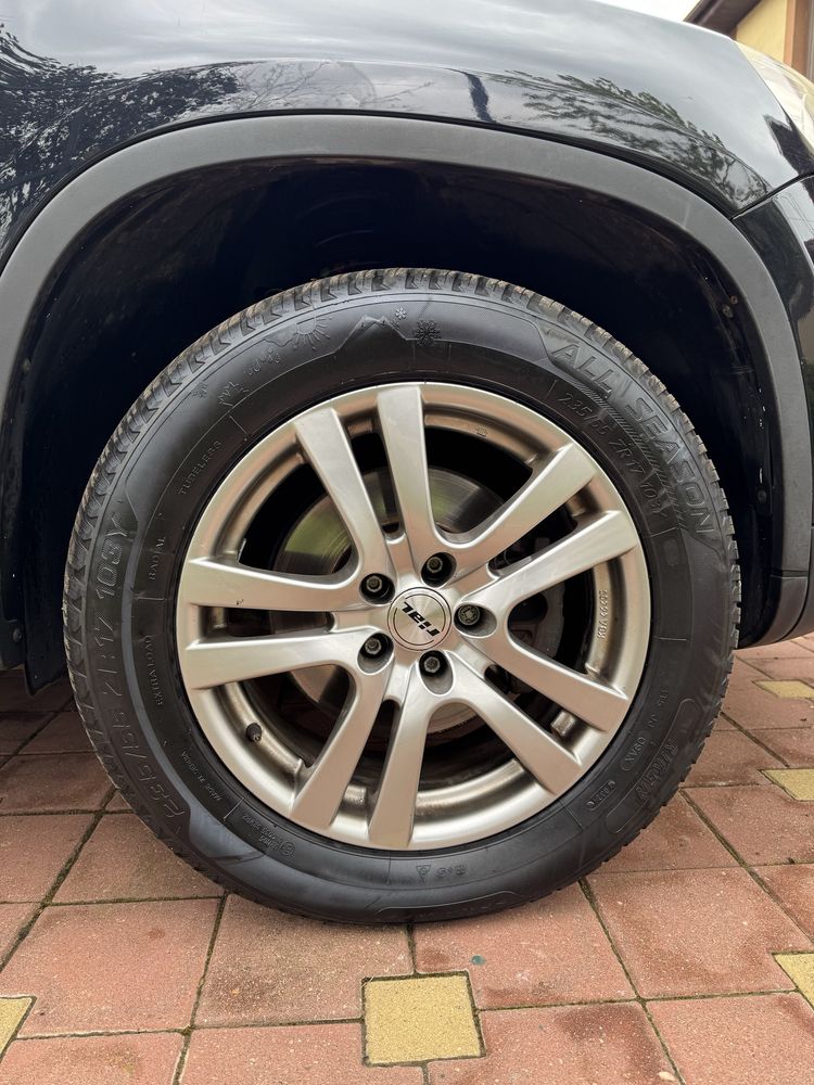 Volkswagen TIGUAN 4x4 (CarVertical)