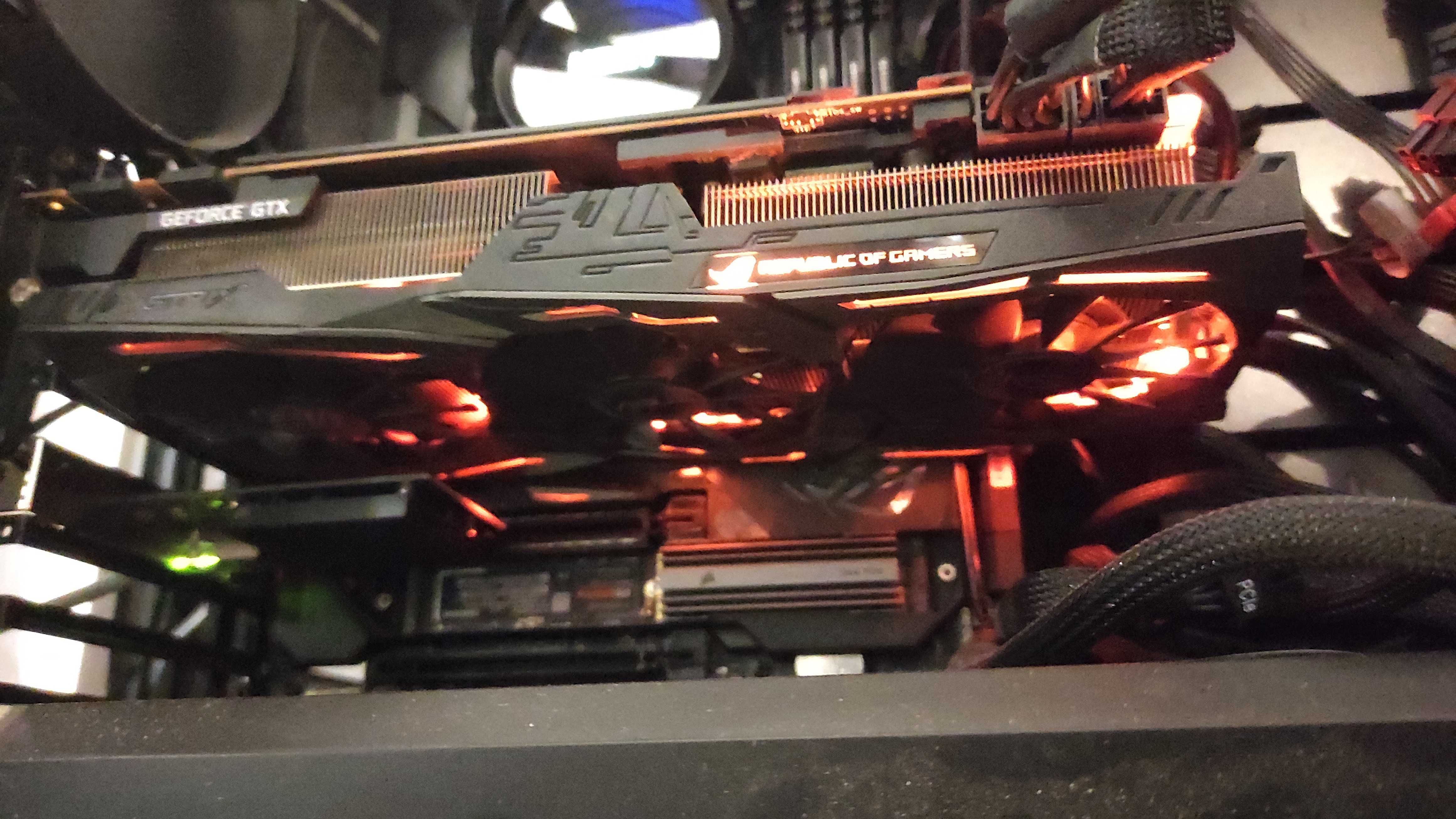 ASUS ROG Strix GeForce GTX 1080 Ti 11GB/384bit