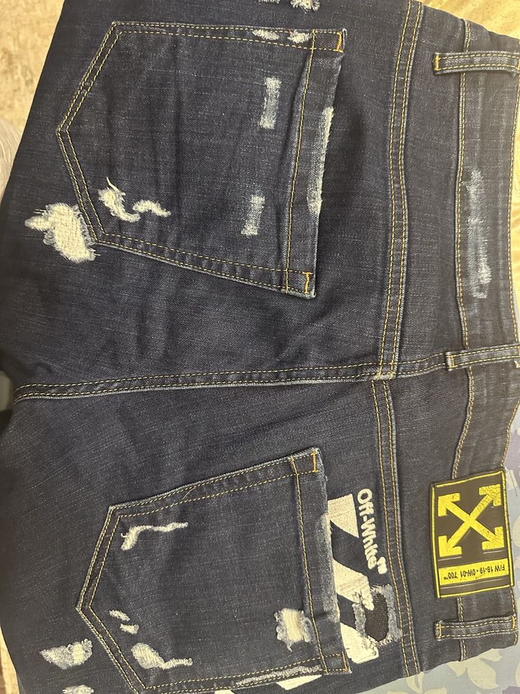 Blugi Off White