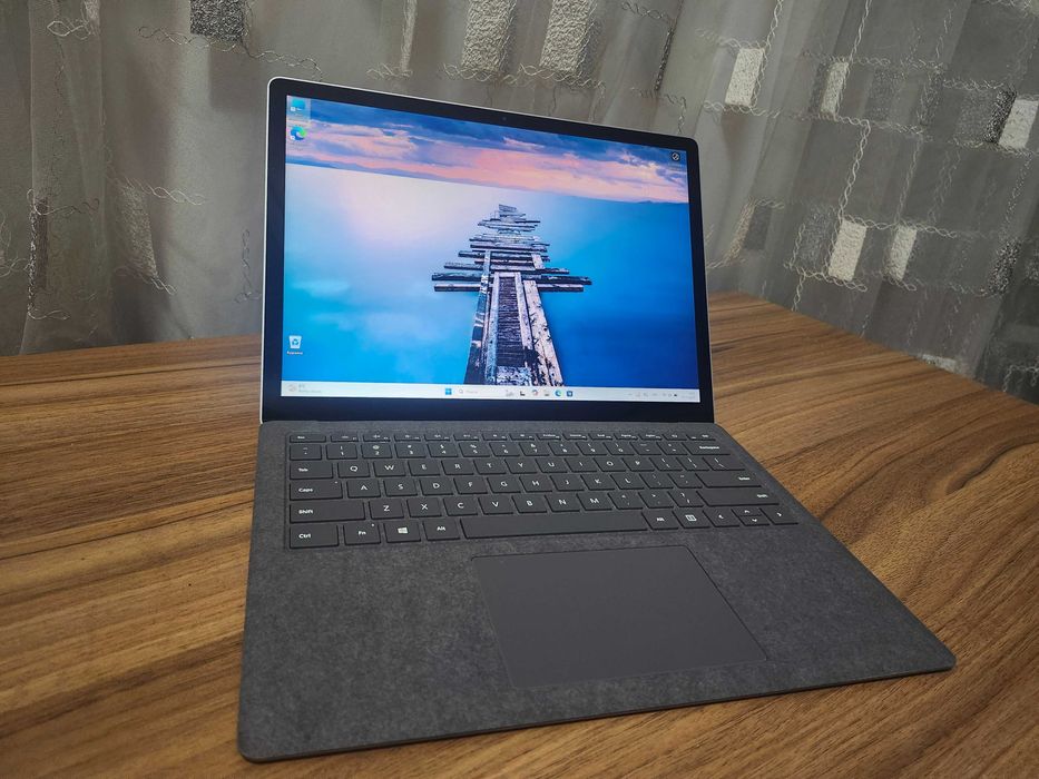 Microsoft Surface Laptop 4