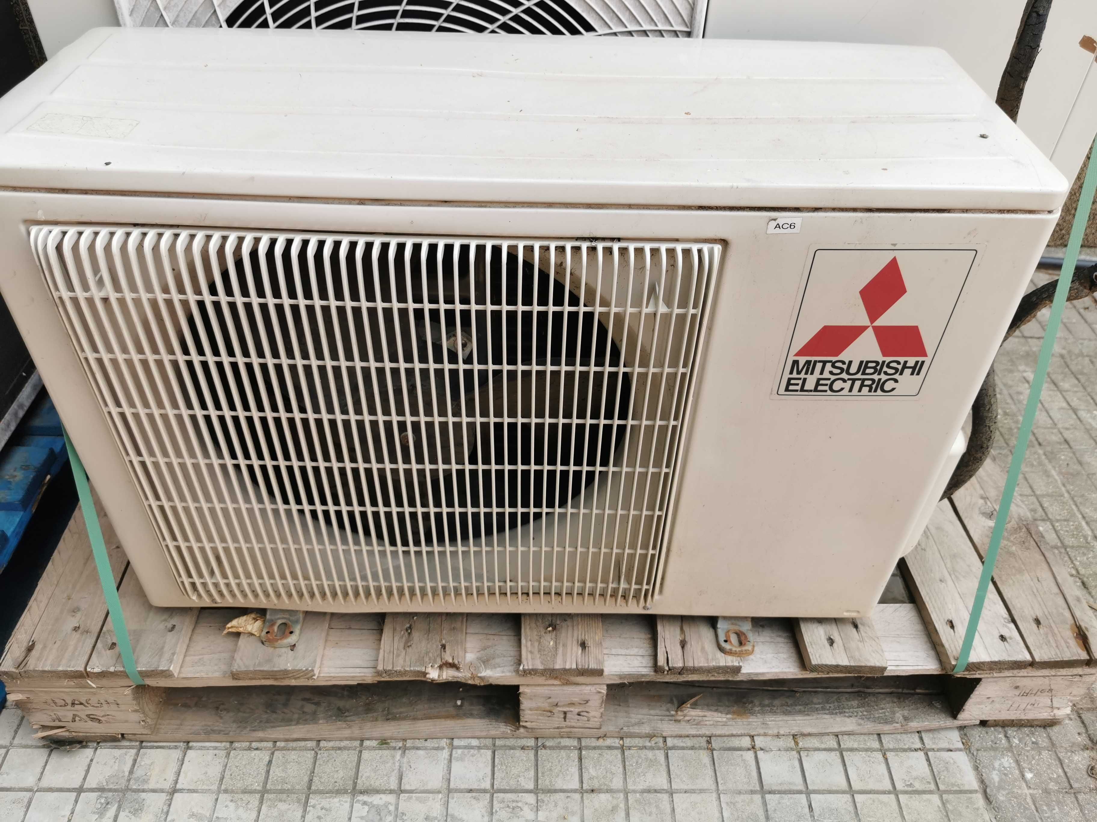 3 броя касетачни климатици Mitsubishi и Fujitsu