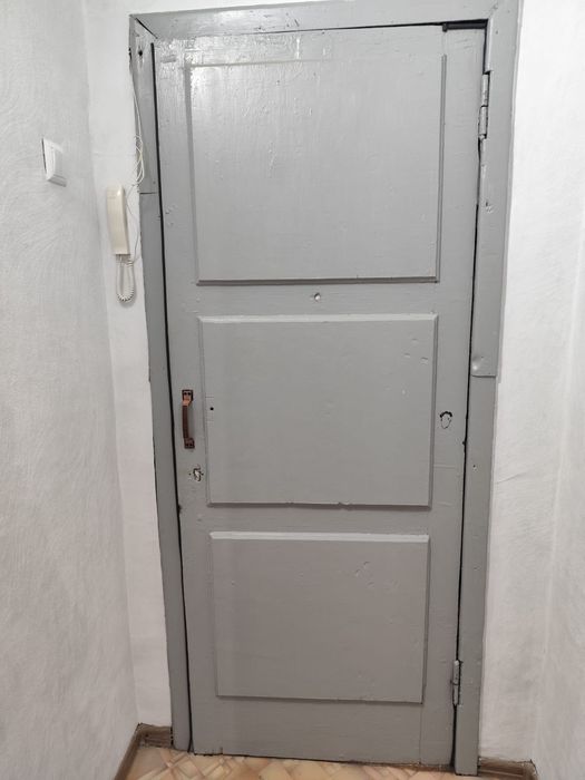 Деревяная дверь советская