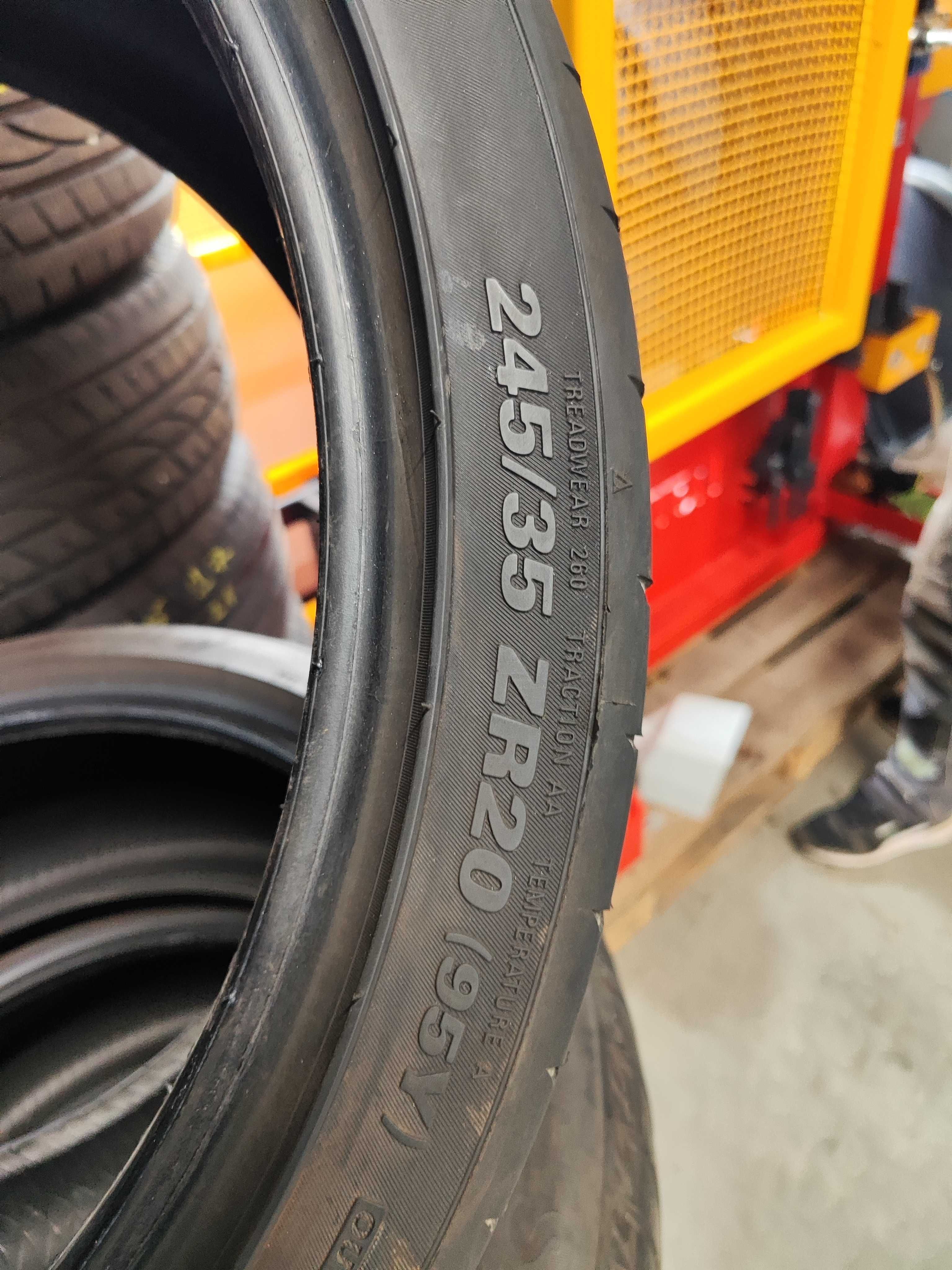 2бр.летни гуми 245/35/20 Kumho