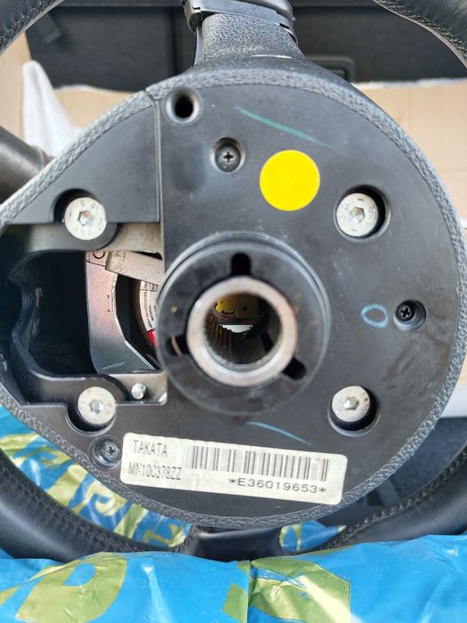 Volan Momo Mitsubishi Lancer EVO 7 8 9