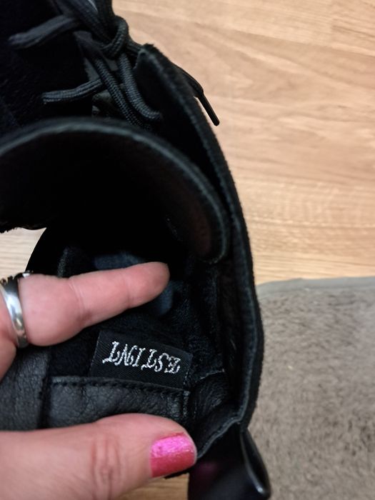 Два чифта дамски боти,естествена кожа и велурени