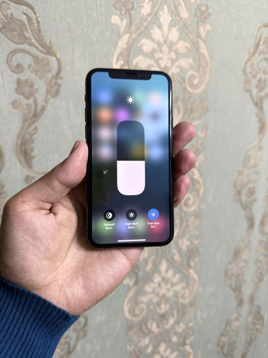 Iphone 11 pro 256 gb 73% yomkost