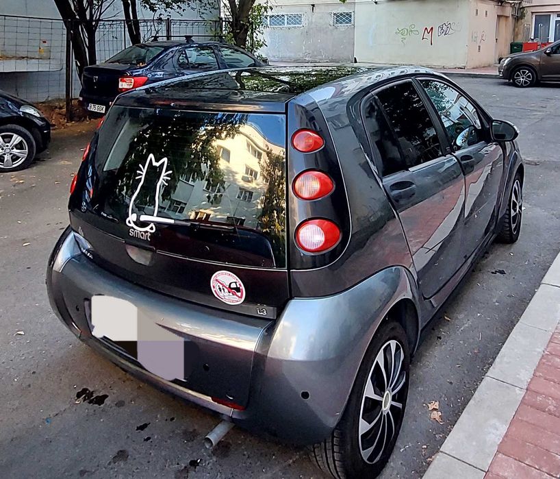 Vand Smart forfour  1.3 benzina. 2006