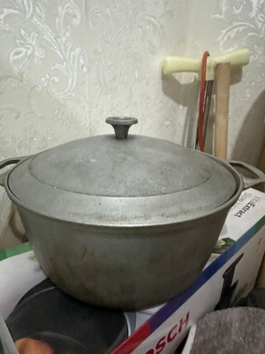 Продам казаны на 5 л и 8 л литров