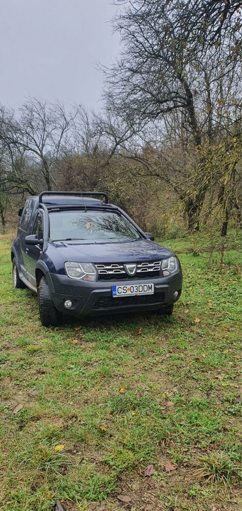 Dacia Duster autoutilitara pickup